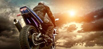 Assurance pour moto : combien de personnes dans un contrat ?