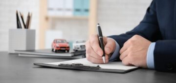 Changement de voiture : que faire de son assurance ?